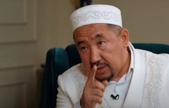 “Қияметте жауап бересіздер”: Нұрлан имам қыз-келіншектерге ескерту жасады