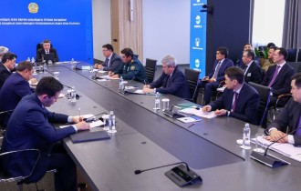 Су тасқынына дайындық: Олжас Бектенов Төтенше жағдайларды жою жөніндегі республикалық жедел штабтың отырысын өткізді