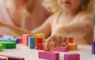 Балабақша тәрбиешісі балаларды ұрып-соққан: қылмыстық іс қозғалды