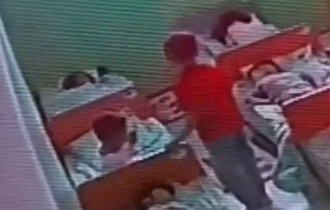 "Пышақ сермеді": балабақшадағы видео ата-аналардың наразылығын тудырды