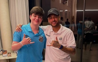 Қазақстандық киберспортшы әлемге әйгілі Неймармен кездесті