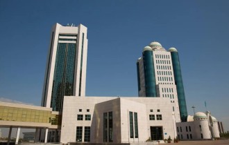 Президент және Құрылтай туралы заңдарға өзгерістер енгізіледі