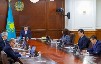 Бектенов Президенттің «Таза Қазақстан» бастамасын жүзеге асыру бойынша отырыс өткізді