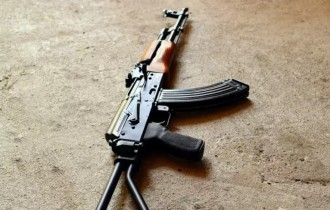 Үйдегі мылтықпен абайсызда аяғын атқан бүлдіршіннің әкесі сотталды