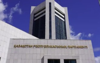 Парламент 6 Конституциялық заңды қабылдады