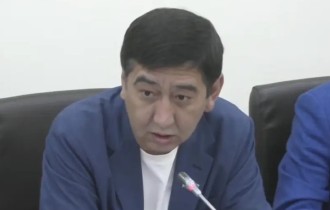 Депутат “Маша и Медведь“ және балабақшадағы ЛГБТ символикасы бар ойыншықтарға алаңдаушылық білдірді