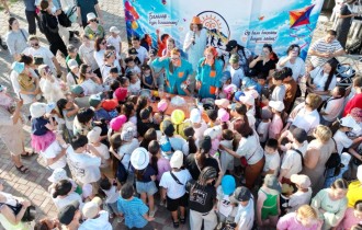 Қазақмыс ұйымдастырған мерекелік іс-шараларға мыңнан астам бала қатысты