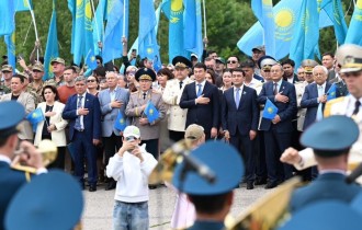 Алматыда Мемлекеттік рәміздер күніне орай Мемлекеттік Ту салтанатты түрде көтерілді