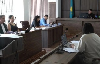 Әл-Фарабидегі жол апаты бойынша сотта Zeekr жүргізушісінің куәлігі жәбірленушілердің өтінішімен кейінге қалды