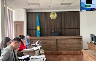 Әл-Фарабидегі 3 адамның өліміне әкелген жол апаты: прокурор Zeekr жүргізушісін 10 жылға соттауды сұрады