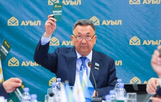 "Ауылдағы" ауыс-түйіс: Егізбаев кетіп, Айтуғанов келді