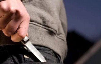 Ақтауда төрт баланың әкесі әйеліне пышақпен шабуыл жасаған