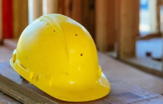 Өскеменде өндірісте қосымша жұмыс істеп жүрген жасөспірім қолынан айырылды