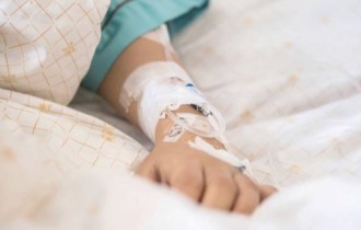 Ақтөбеде дүкенге шыққан 10 жасар қызды көлік қағып кетті: бала комада жатыр