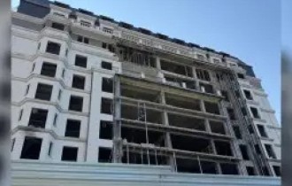 Сүріле ме, әлде жөнделе ме? Қайрат Сатыбалдының Алматыдағы бұрынғы қонақүйінде не болып жатыр?