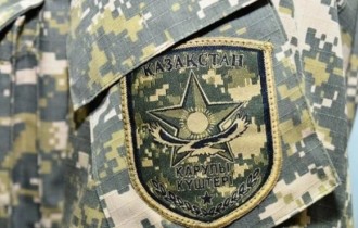 “Аға сержант пен екі сержант”: Әскердегі сарбаз тоқпақтың астында жүргенін айтты