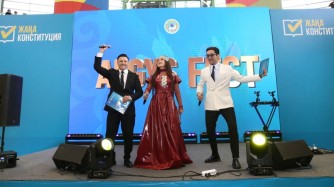 ALGYS FEST концерті аясында 5000-нан астам алматылық референдумды қолдады