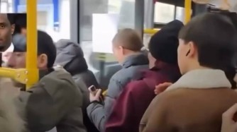 Өскеменде автобуста ер адам кішкентай қыздарға тиіскен (ВИДЕО)