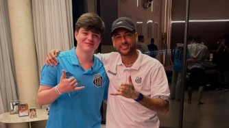 Қазақстандық киберспортшы әлемге әйгілі Неймармен кездесті