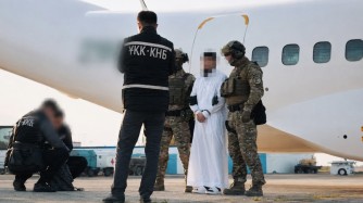 Қазақстанға терроризмге күдікті төрт адам жеткізілді