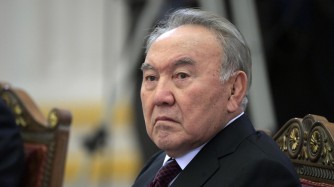 Назарбаевтың ескі серіктері қалай құдаға айналды?