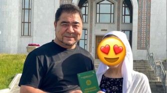 "Өзімнен 25 жас кіші": Белгілі әзілкеш Қажет Смағұл қуанышты хабарын айтты (ФОТО)