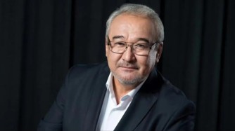 Нұрлан Өнербаев "Анашым" әнін енді орындай алмайтынын айтты