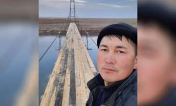 Үкіметтен бір тиын сұрамай, ауылында көпір салуға бас-көз болған мұғалім өтінішін айтты