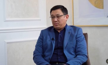 Қайрат Жолдыбайұлы: Жемқорларға Құран ұстатқан да, уағыз тыңдатқан да көмектеспейді