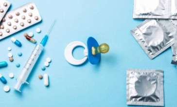 Денсаулық сақтау министрлігі әйел адамдарға тегін мүшеқаптар беруді ұсынды