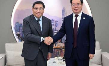 Аким Алматы Ерболат Досаев и мэр города Шэньжень Цин Вэйчжун обсудили вопросы развития торговли, цифровых технологий и привлечения инвестиций