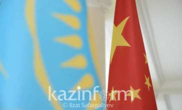 哈萨克斯坦新任驻华大使向中国国家主席递交国书