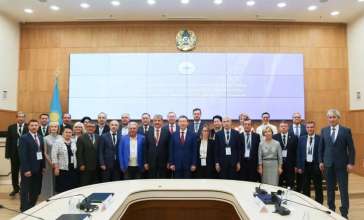 2022 жылғы 4 маусымда Орталық референдум комиссиясының Төрағасы Нұрлан Әбдіров және ҚР ОРК мүшелері халықаралық байқаушылармен бірнеше кездесулер өткізді