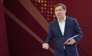 Мұрат Әйтенов Әл-Фараби ауданы тұрғындарына өткен жылды қорытындылап есеп берді