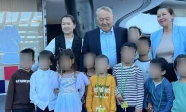 Назарбаев мұражайда экскурсияда көзге түсті