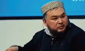 "Педофилдердің болуы – Алланың барына дәлел". Ұстаздың сөзі талқыға түсті