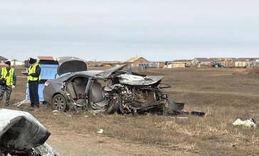 БҚО-да екі көлік бетпе-бет соқтығысып, біреуі өртеніп кетті: 8 адам қаза болды