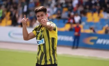 Дастан Сәтпаев әлемдегі болашағы зор шабуылдаушылардың ондығына кірді