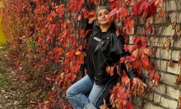 "Қайғырғанда бірге қайғырған адам – қуанғанда бірге қуана алмайды екен": Мөлдір Мұқанова әсерлі жазба жариялады