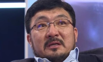 Тоқтар Серіков отбасы құндылықтары жайлы айтып, желі оқырмандарына ой салды (ВИДЕО)