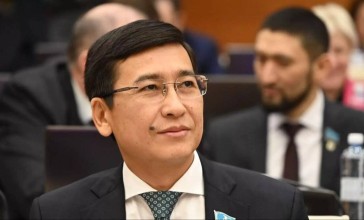 Асхат Аймағамбетов қазіргі ата-аналардың бас қайғысына айналған мәселені ашып айтты