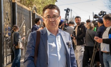 Елге танымал заңгер Мейірман Шекеев желіде талқыланып жүрген сұраққа нүкте қойды