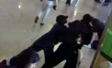 Олимпиада медалін жеңген қыз әуежайда өз жігітін ұрып, 20 тәулікке қамалды (ВИДЕО)