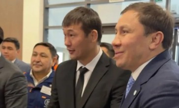 Геннадий Головкин мен Шавкат Рахмонов Көкшетауда көпшілікпен жүздесті