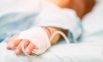 Шымкентте сұмдық жағдай: 3 жастағы баланың асқазанынан 16 магнит табылды