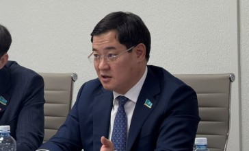 Екі деген бағаның болмауы білім сапасына төнген қауіп – депутат пікірі