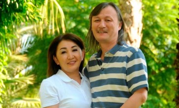 "Ұлықпанның атына кір келтіріп отыр": Танымал әншінің әйелі шұғыл мәлімдеме жасады (ФОТО)