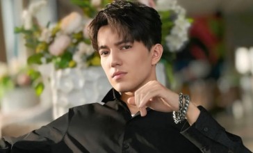 “Мен жазда үйленемін”: Димаш Құдайберген командасындағы жігітті таңлдырды