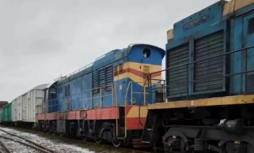 Ақтауда теміржол өткелінде жеңіл көлік тепловозбен соқтығысты