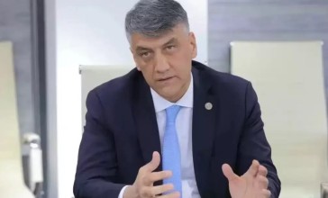 Өзбекстандық саясаткер отандастарын Ресейден кетуге үндеді